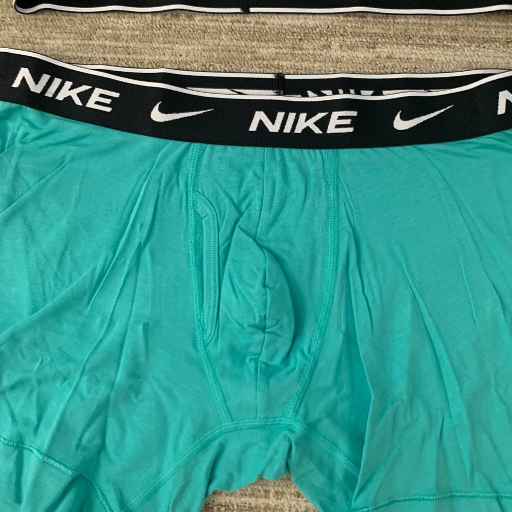 NIKE MENS NEW TEAL DRI-FIT ESSENTIAL COTTON STRETCH TRUNK MED 1 PAIR ONLY - Picture 5 of 9